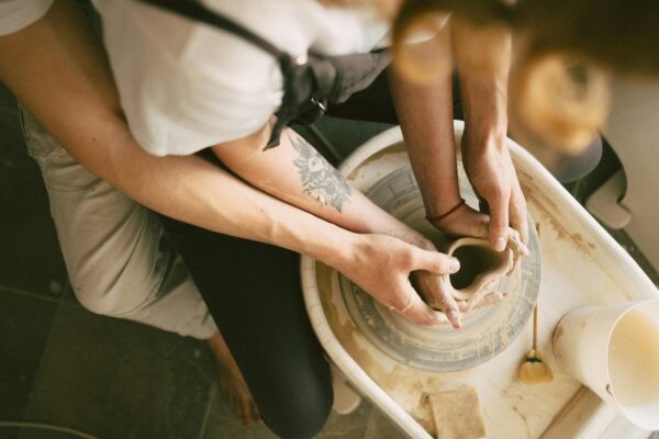 Produktový dizajn a sériová výroba: Od konceptu k spotrebiteľovi