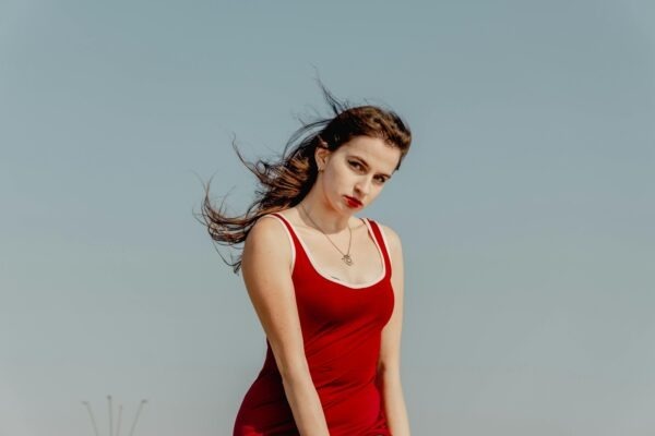 Inovatívne materiály v nábytkovom dizajne: Technológie a experimenty