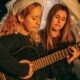 DJ kultúra a klubová scéna: Performance, mixovanie a komunitný zážitok