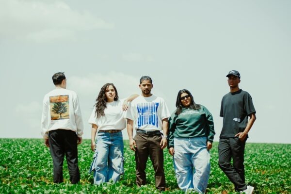 Umelecký prístup k aranžovaniu taniera: Kompozícia, farba a textúra