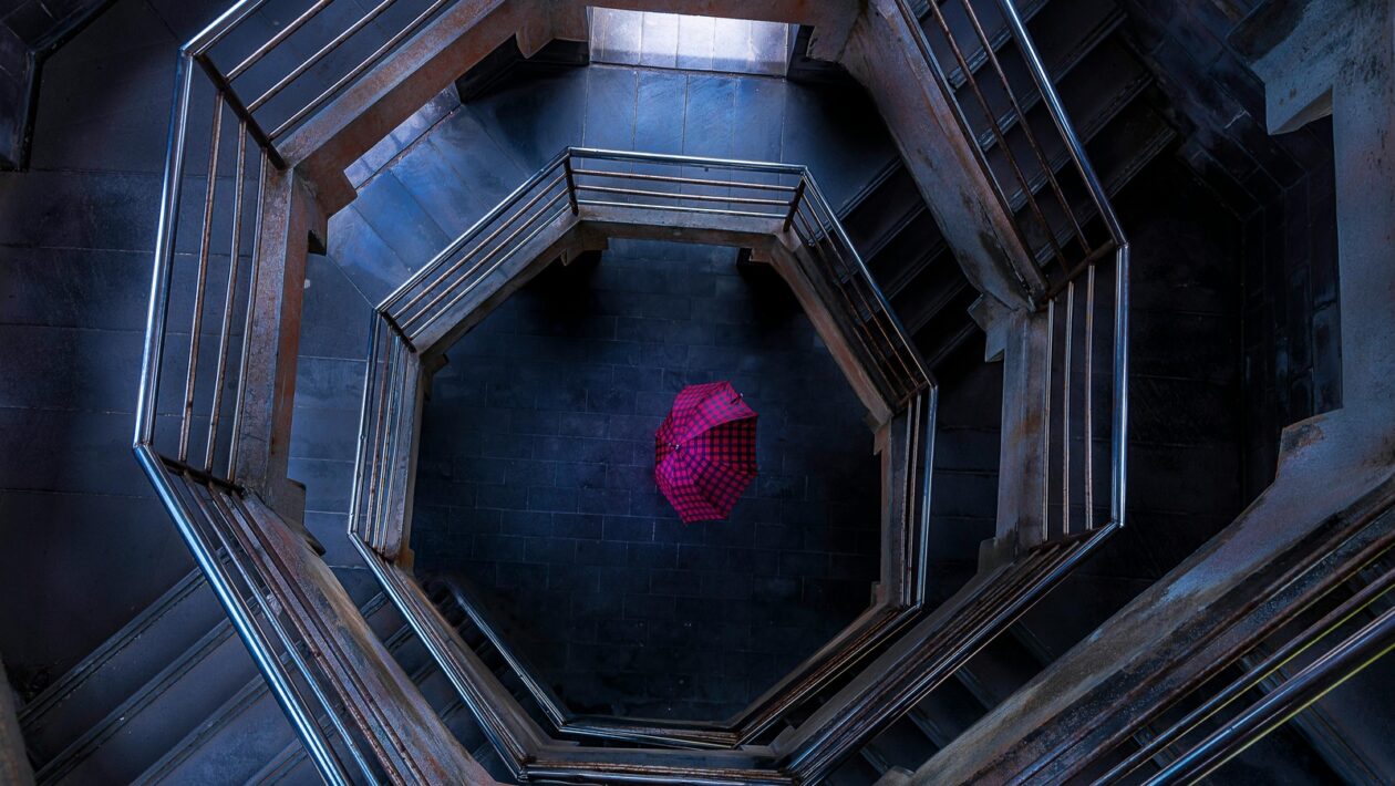 Vývoj básnických foriem v 19. storočí: Metrum, rytmus a žánrové inovácie