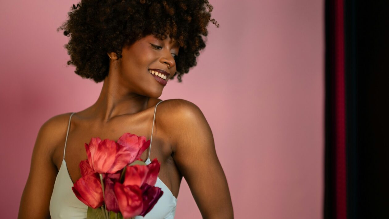 Experiment v jazyku a štruktúre textu: Prelamovanie konvenčných foriem