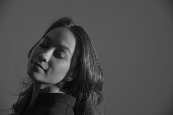 Prechod od stredovekého k renesančnému mysleniu: Humanizmus a objavovanie človeka